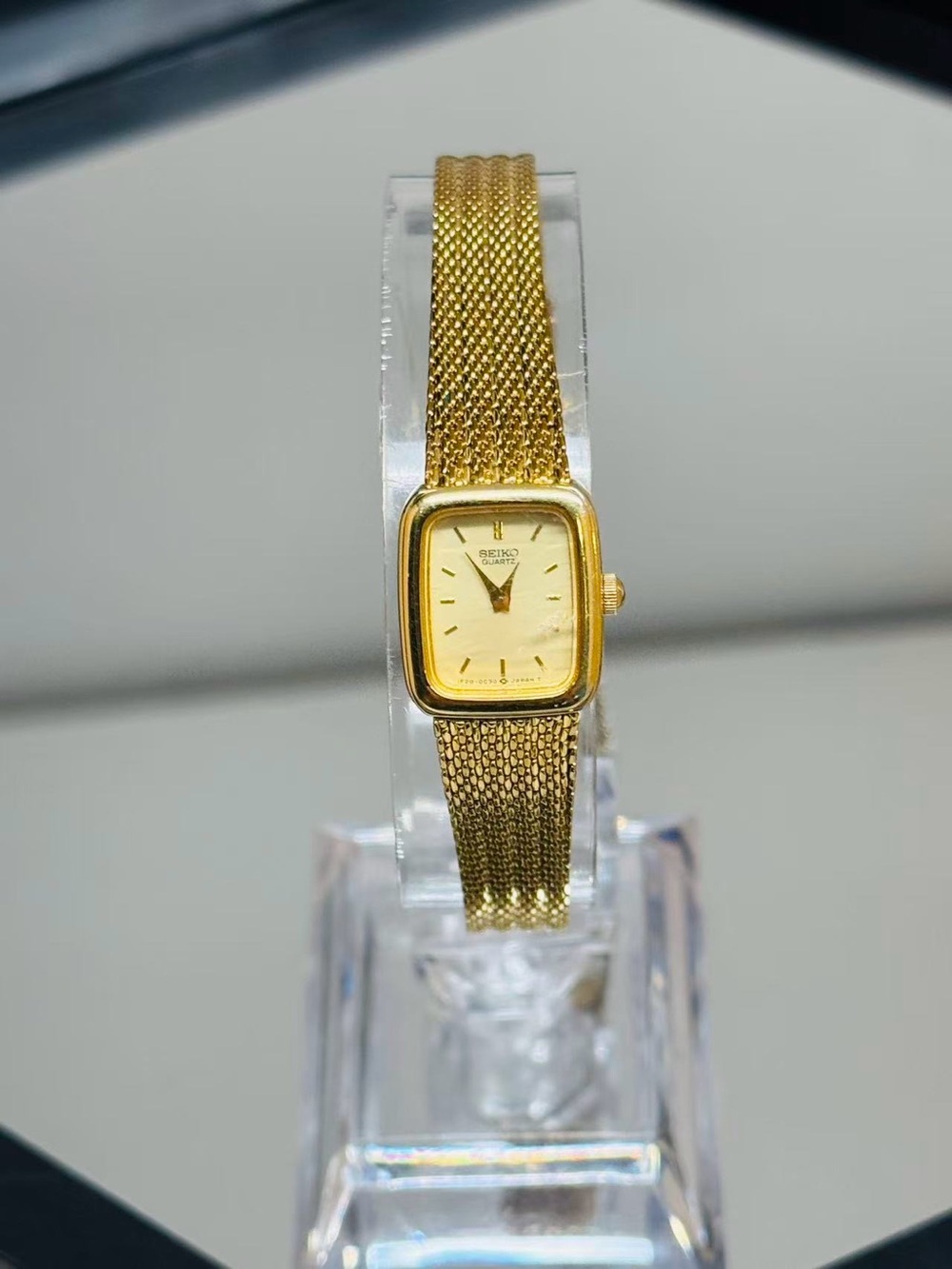 Vintage Seiko Women Quartz Gold Tone Watch 14mm Mesh Bracele New Battery Runs